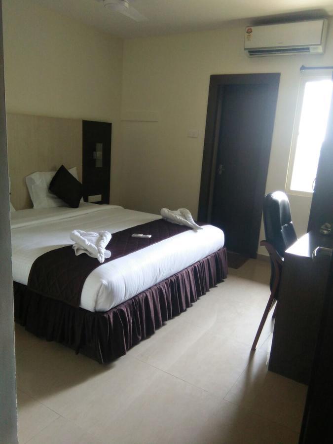 Hotel Tiruchendur Mani Iyer Palni Εξωτερικό φωτογραφία