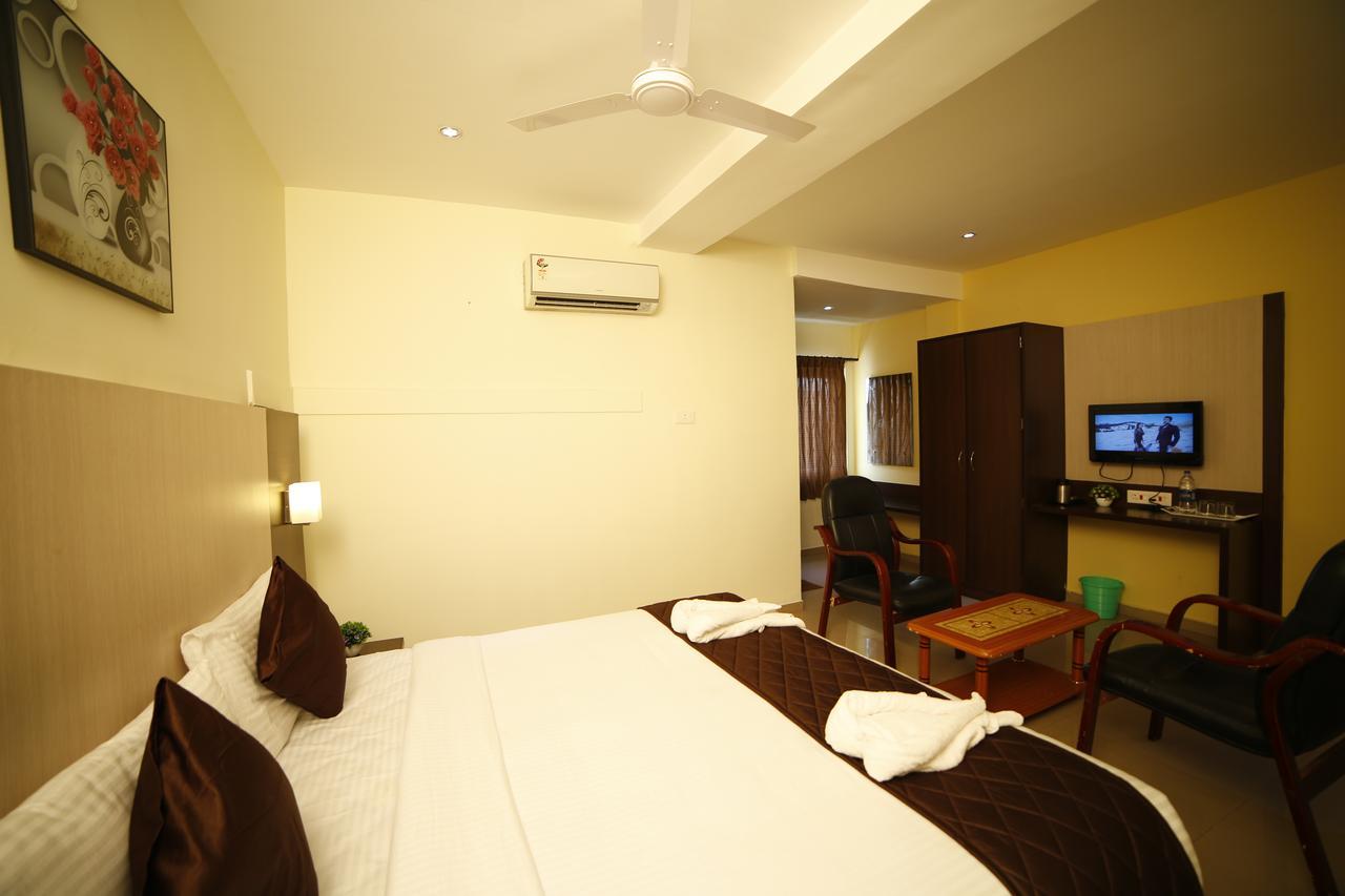 Hotel Tiruchendur Mani Iyer Palni Εξωτερικό φωτογραφία