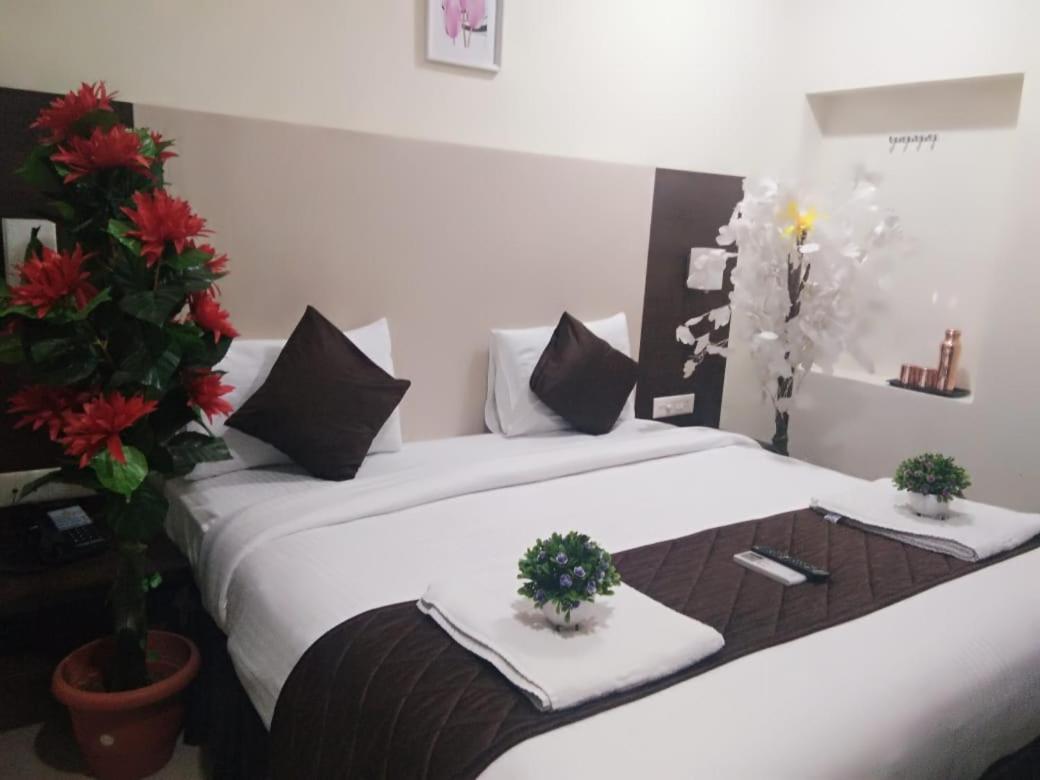 Hotel Tiruchendur Mani Iyer Palni Εξωτερικό φωτογραφία
